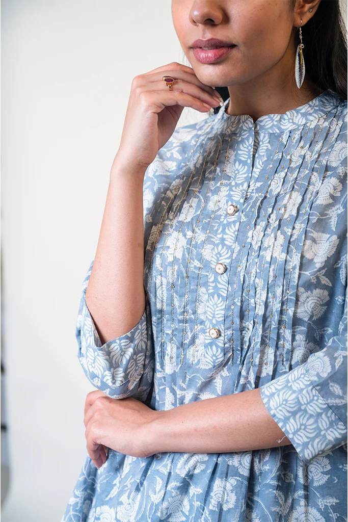 Blue Floral Motif Hand Block Kurta & Pant Set - Image 4