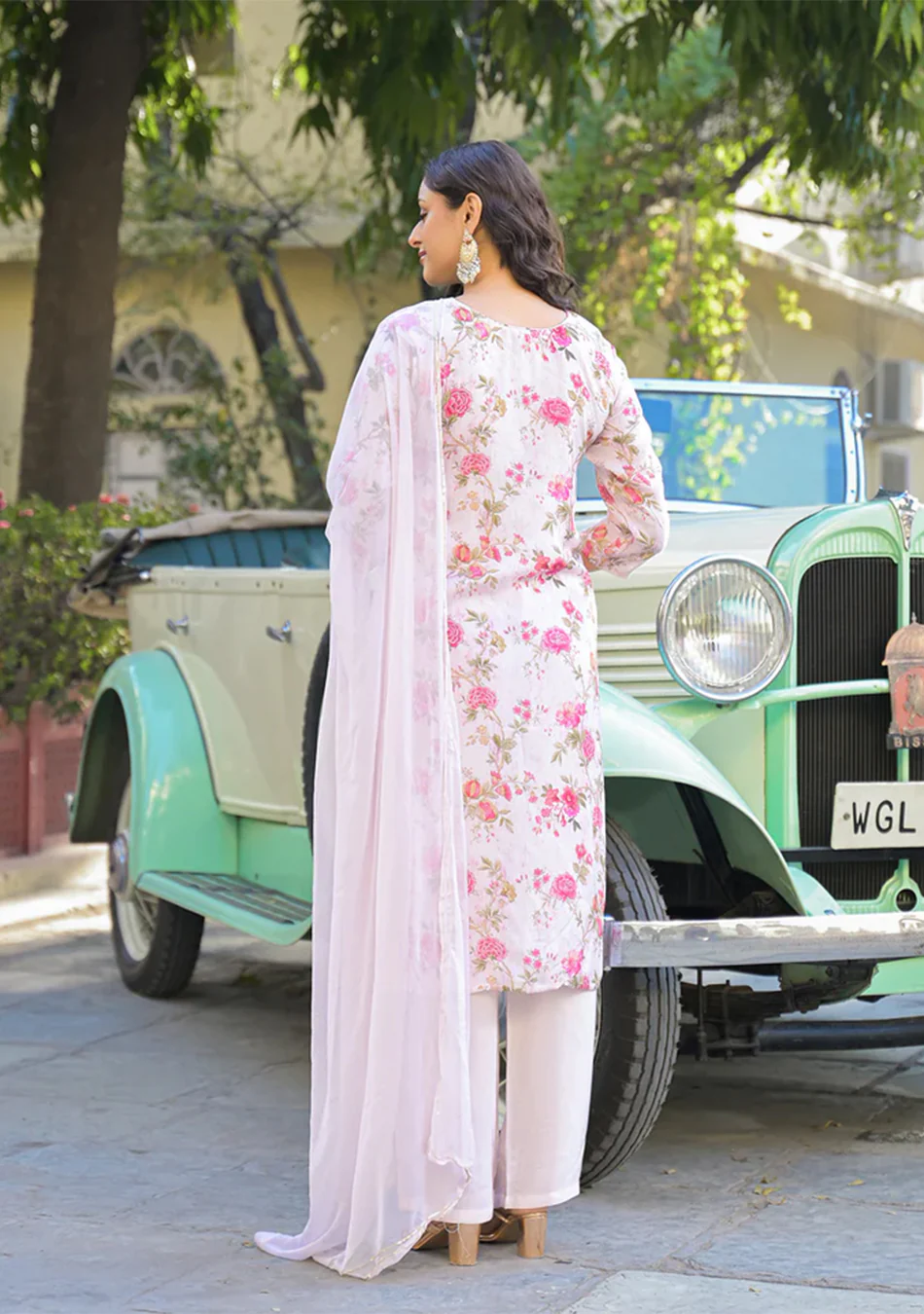Light Pink Floral Printed Muslin Straight Kurta Pant with Dupatta - Image 3