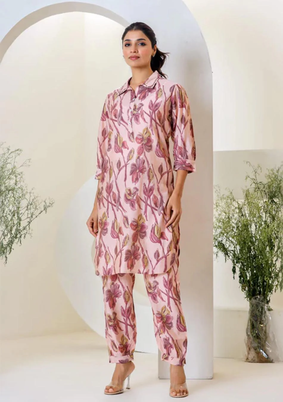 Light Pink Muslin Kurta With Hem Cuffed Pant Set