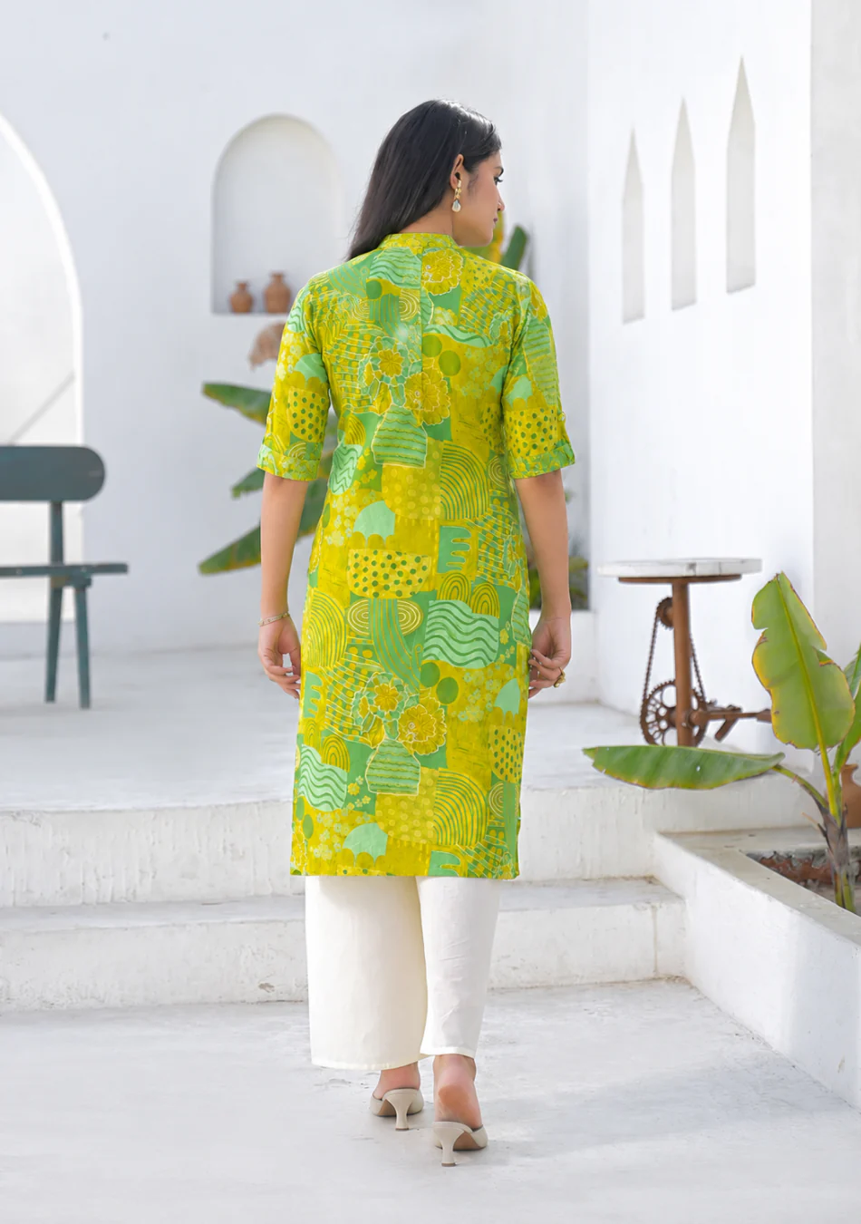 Lime Meadow Printed Kurta - Image 3