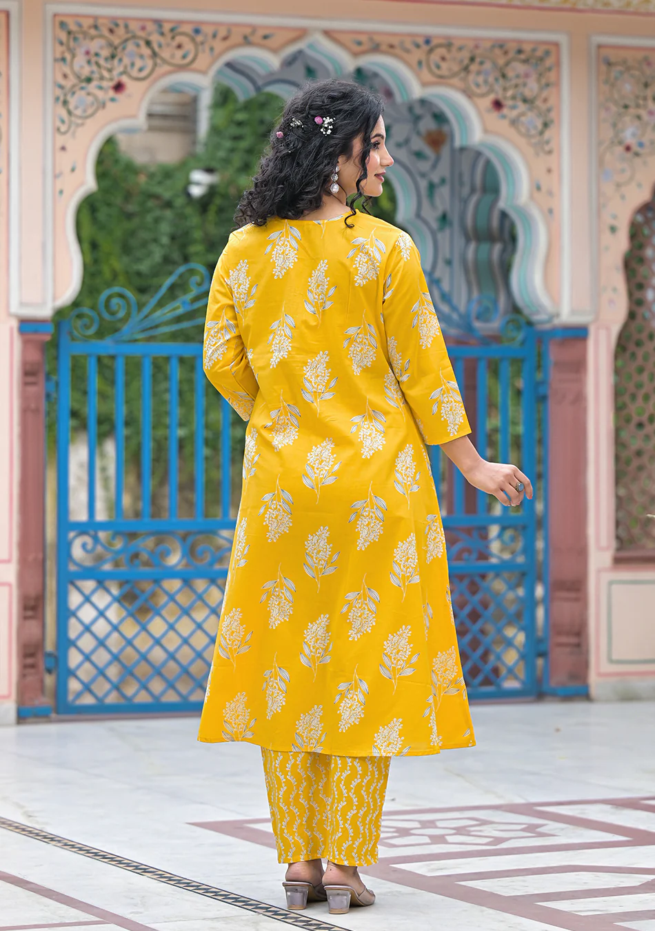 Aravalii Marigold Essence Set - Image 4