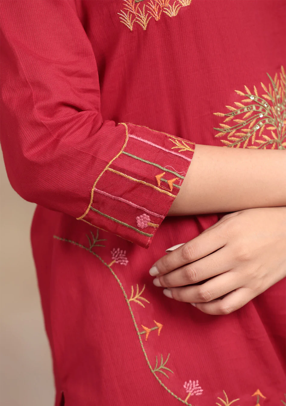 Maroon Bloom embroidered suit set - Image 5
