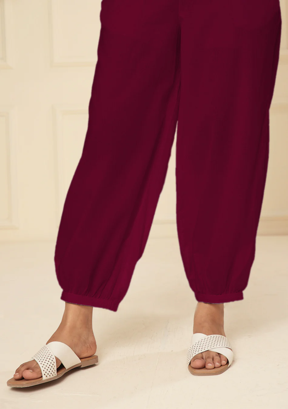 MAROON EMBROIDERED LACE CUFF PANT - Image 3