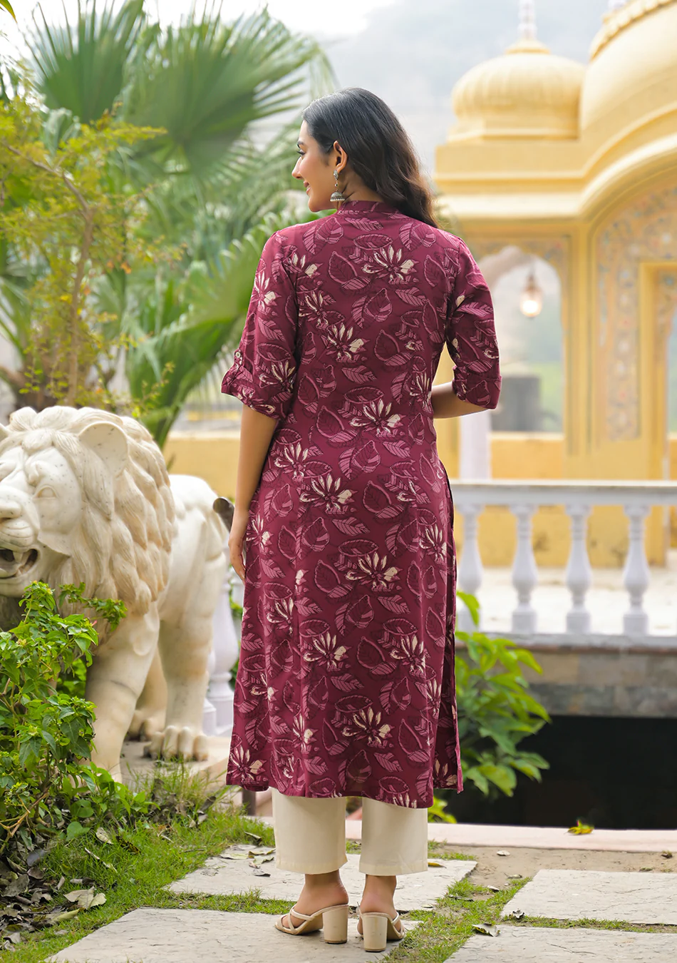 Maroon Floral Kurta - Image 3