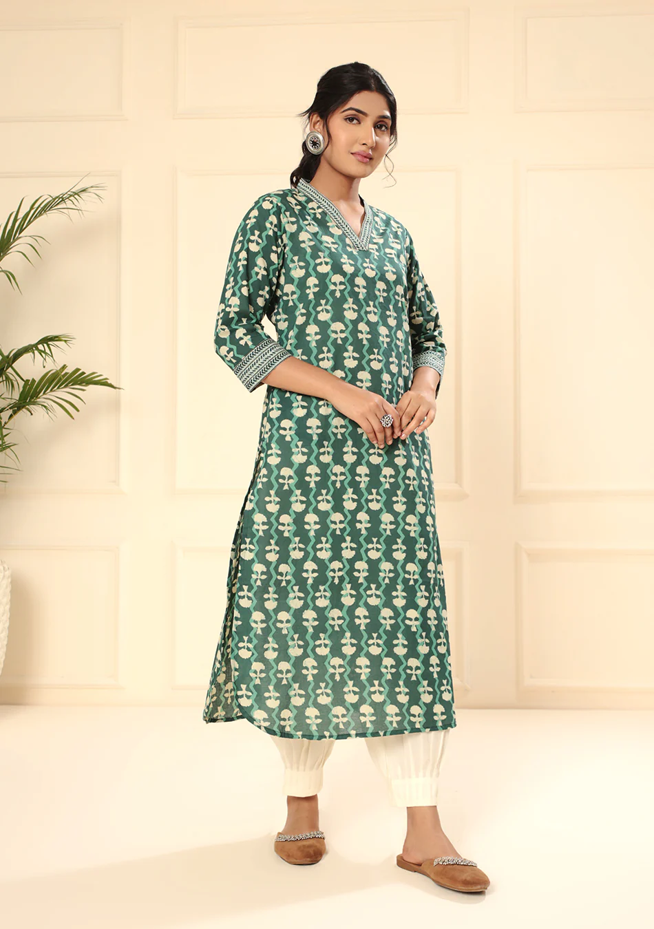 Aravalii Mineral Verde Handprinted Kurta - Image 2