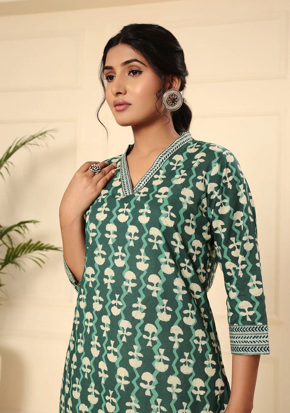Aravalii Mineral Verde Handprinted Kurta - Image 5