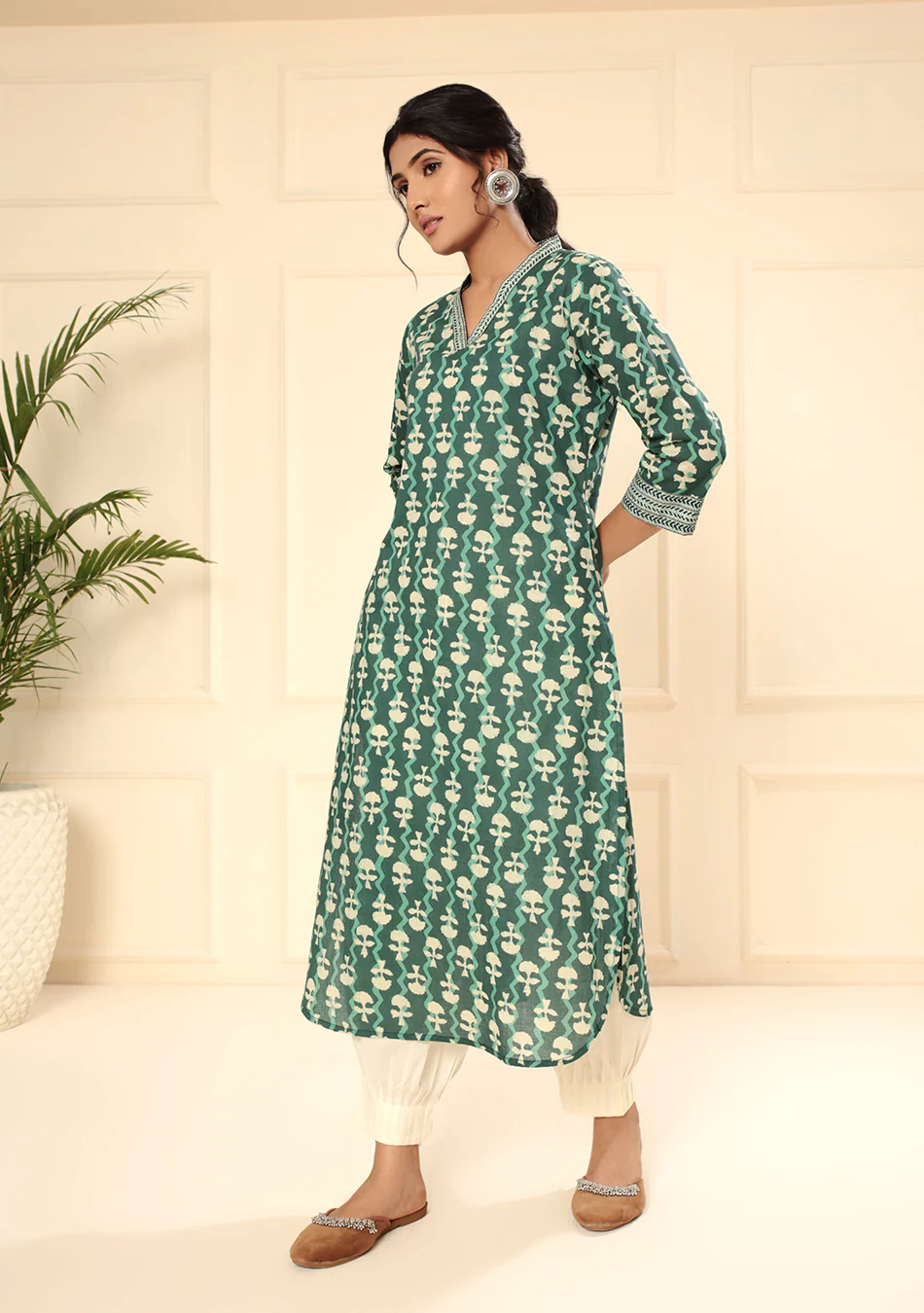 Aravalii Mineral Verde Handprinted Kurta - Image 6