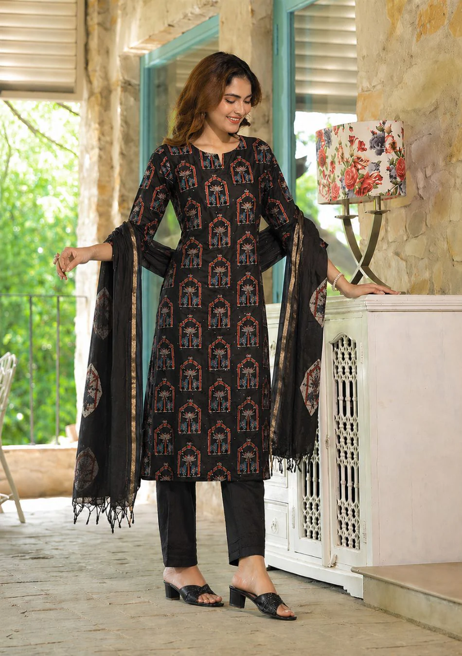 Aravalii Noir Mehraz Suit Set - Image 11