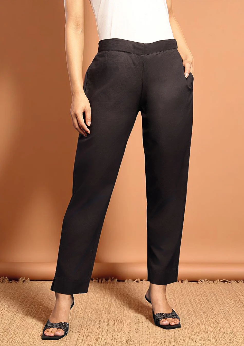 Aravalii Noir Mehraz Suit Set - Image 6