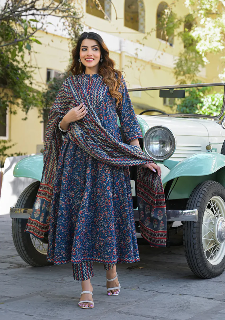 Multicolor Floral Print Cotton Fabric Kurta Pant With Dupatta - Image 4