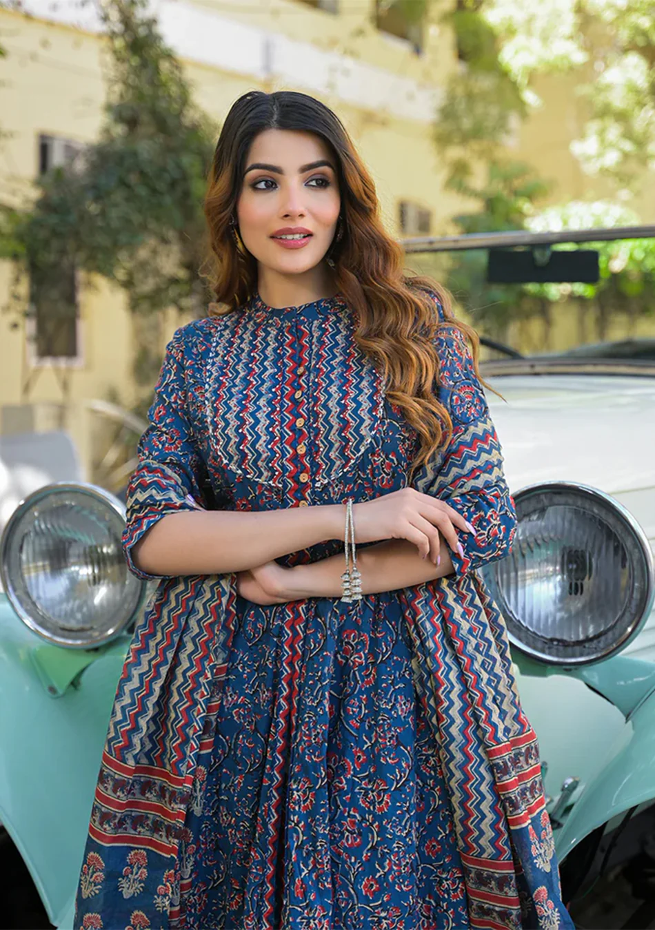 Multicolor Floral Print Cotton Fabric Kurta Pant With Dupatta - Image 5