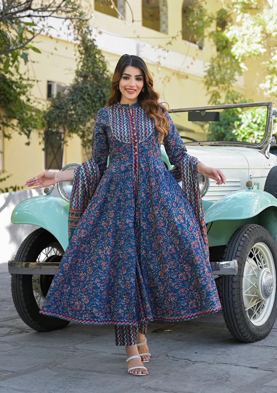 Multicolor Floral Print Cotton Fabric Kurta Pant With Dupatta - Image 6