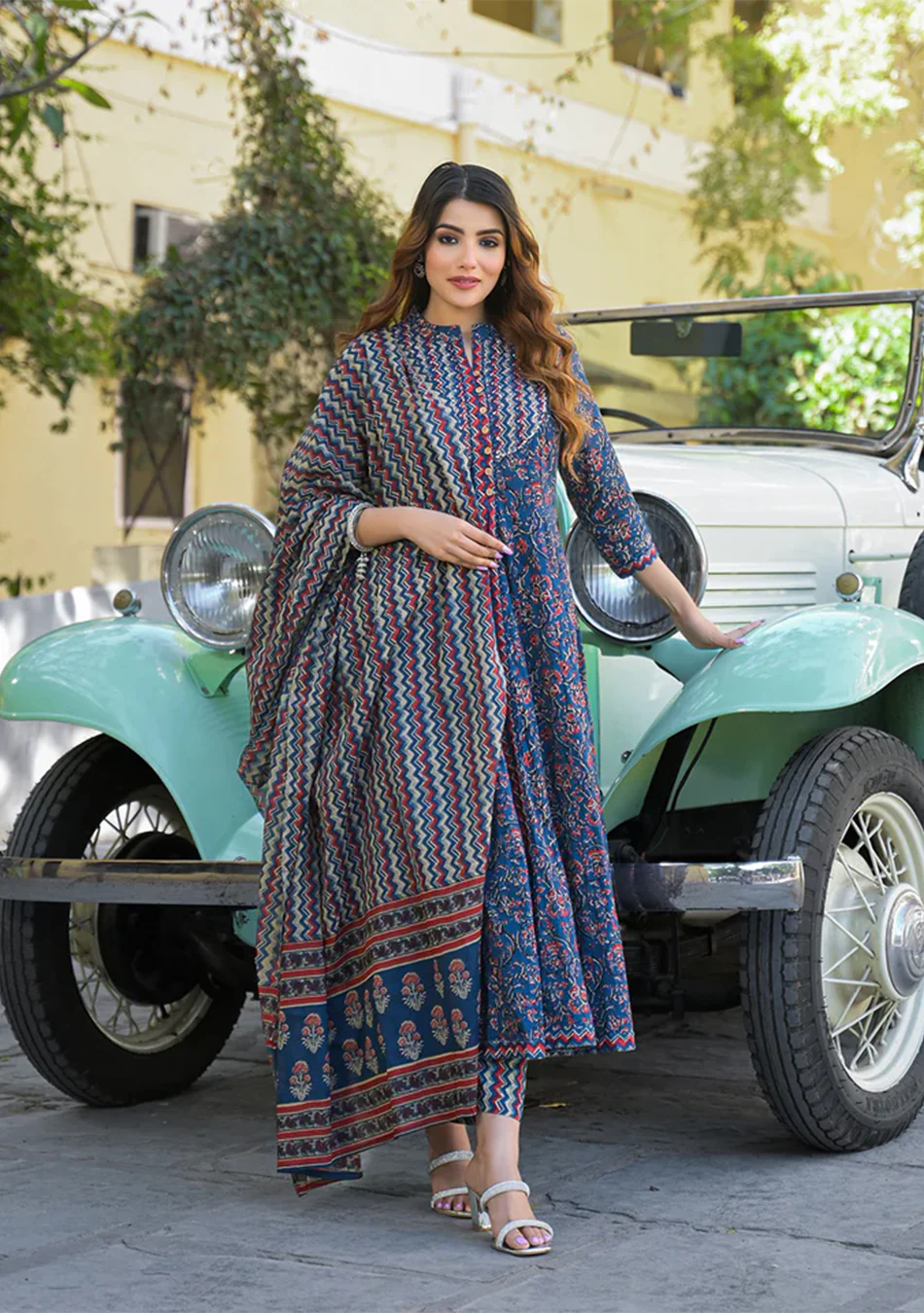 Multicolor Floral Print Cotton Fabric Kurta Pant With Dupatta - Image 8