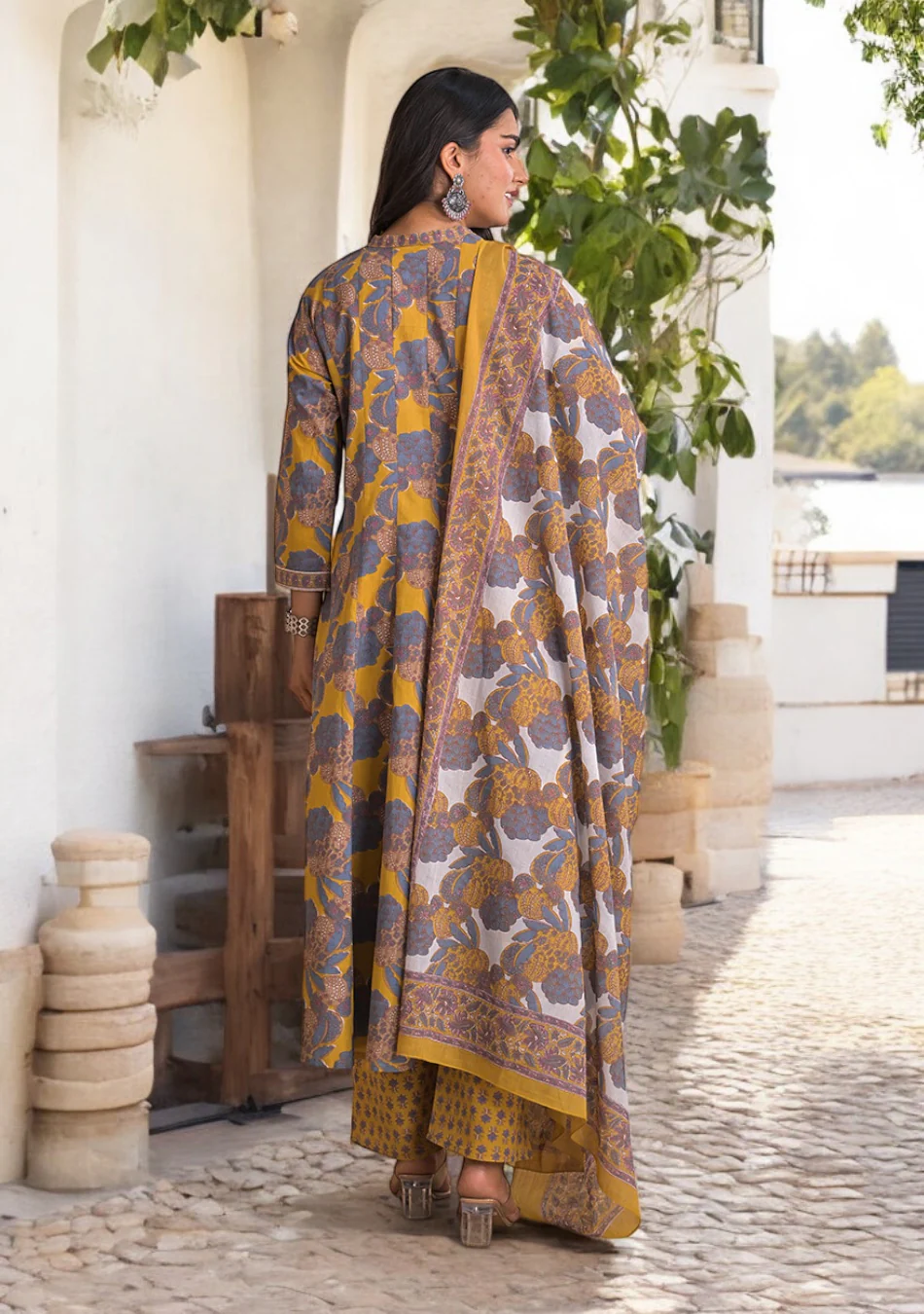 Aravalii Saffron Noor Heritage Anarkali Set - Image 5
