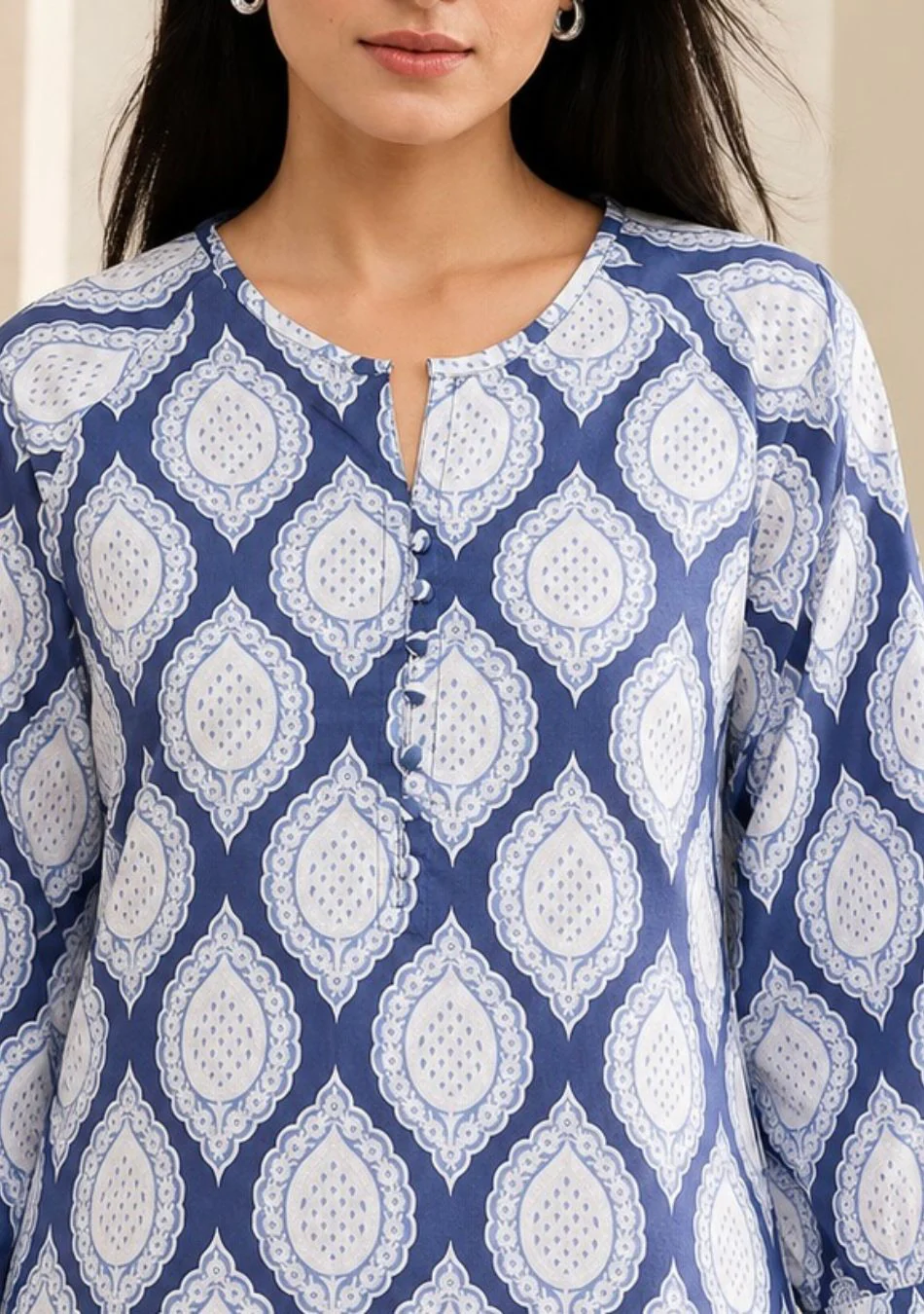 Aravalii Indigo Ripple Kurta Set - Image 5