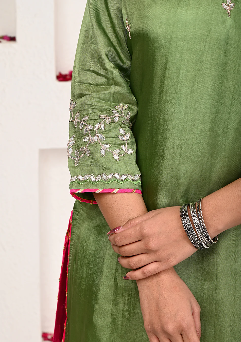 Olive and Magenta Palazzo Set - Image 4