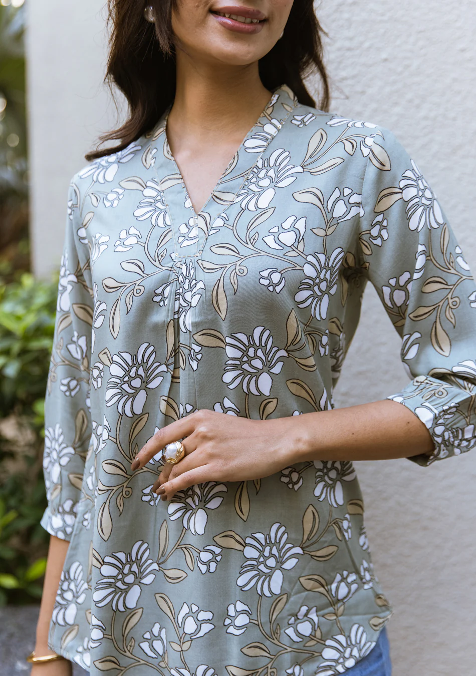 OLIVE GRACE PLEATED TOP - Image 5