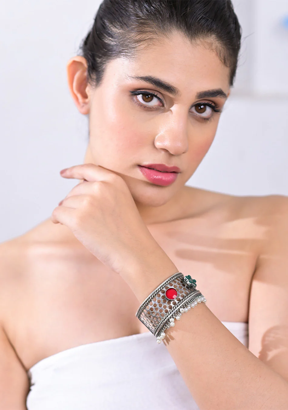 Opulent Harmony Bracelet - Image 3