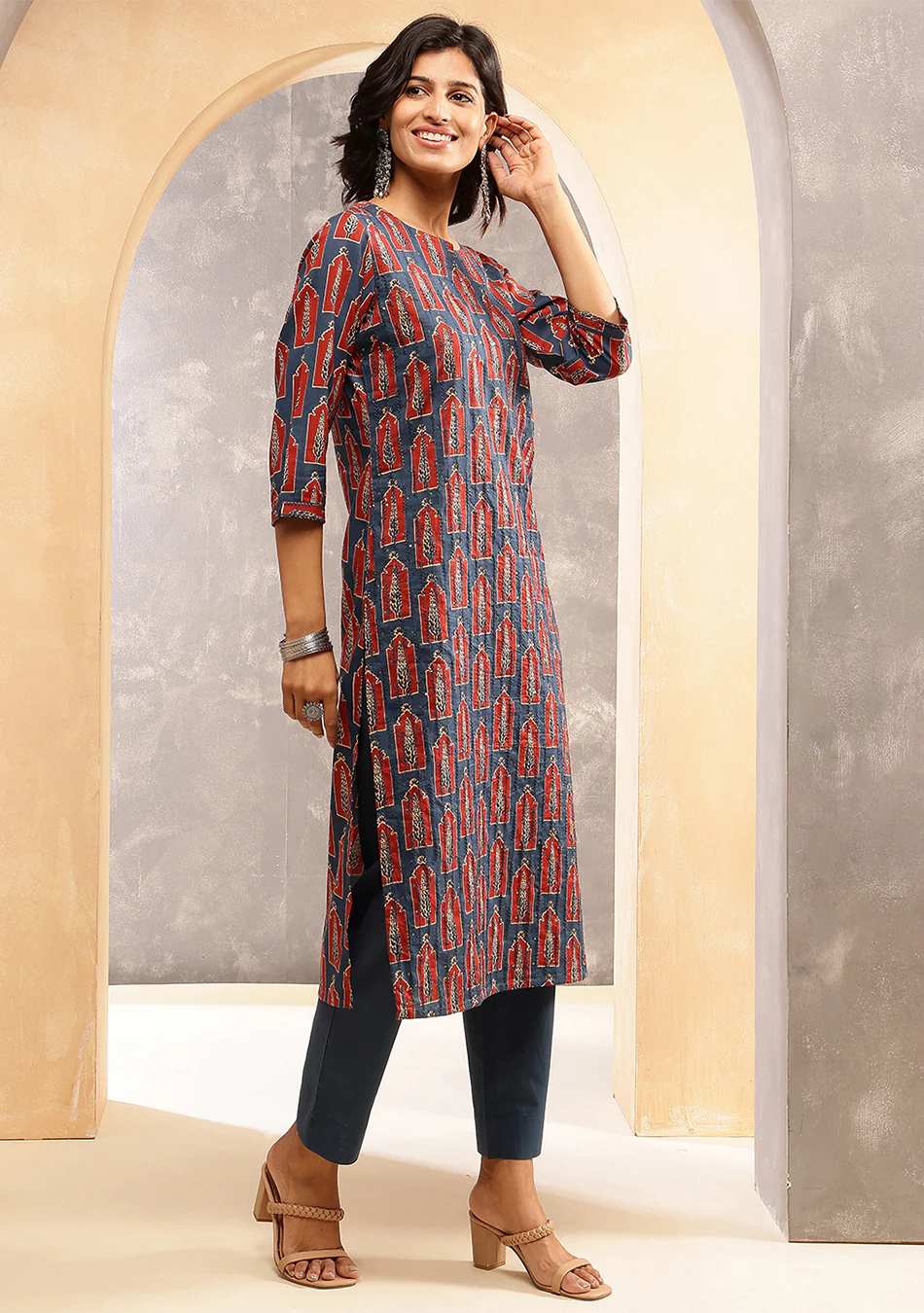 Aravalii Ember Noir Suit Set - Image 4