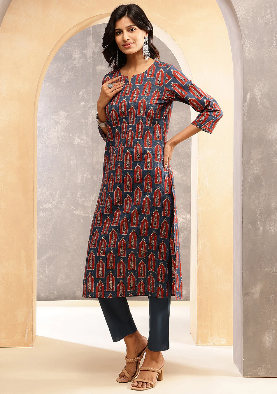 Aravalii Ember Noir Suit Set - Image 5