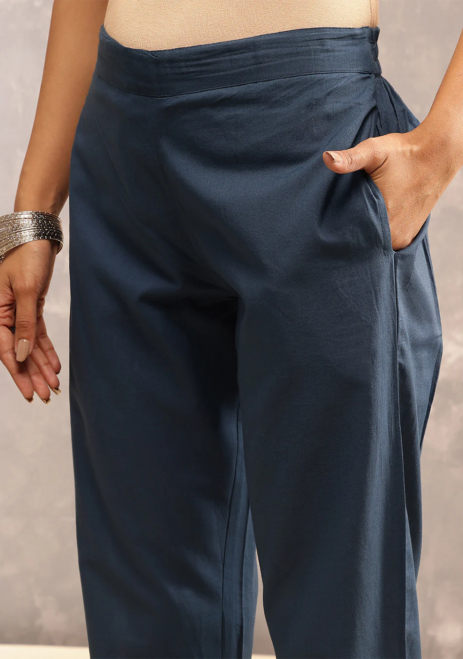Aravalii Ember Noir Suit Set - Image 9