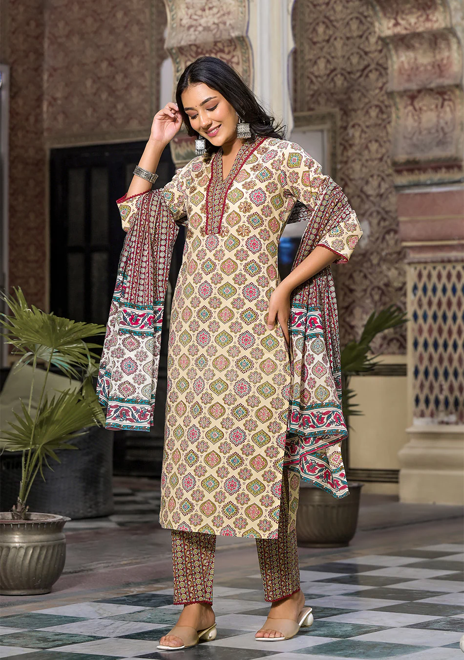 Patterned Beige and Maroon Suit With Dupatta - Image 6