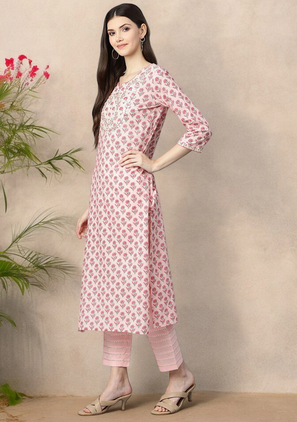 Pink Cotton Straight Kurta Pant Set With Dupatta - Image 4