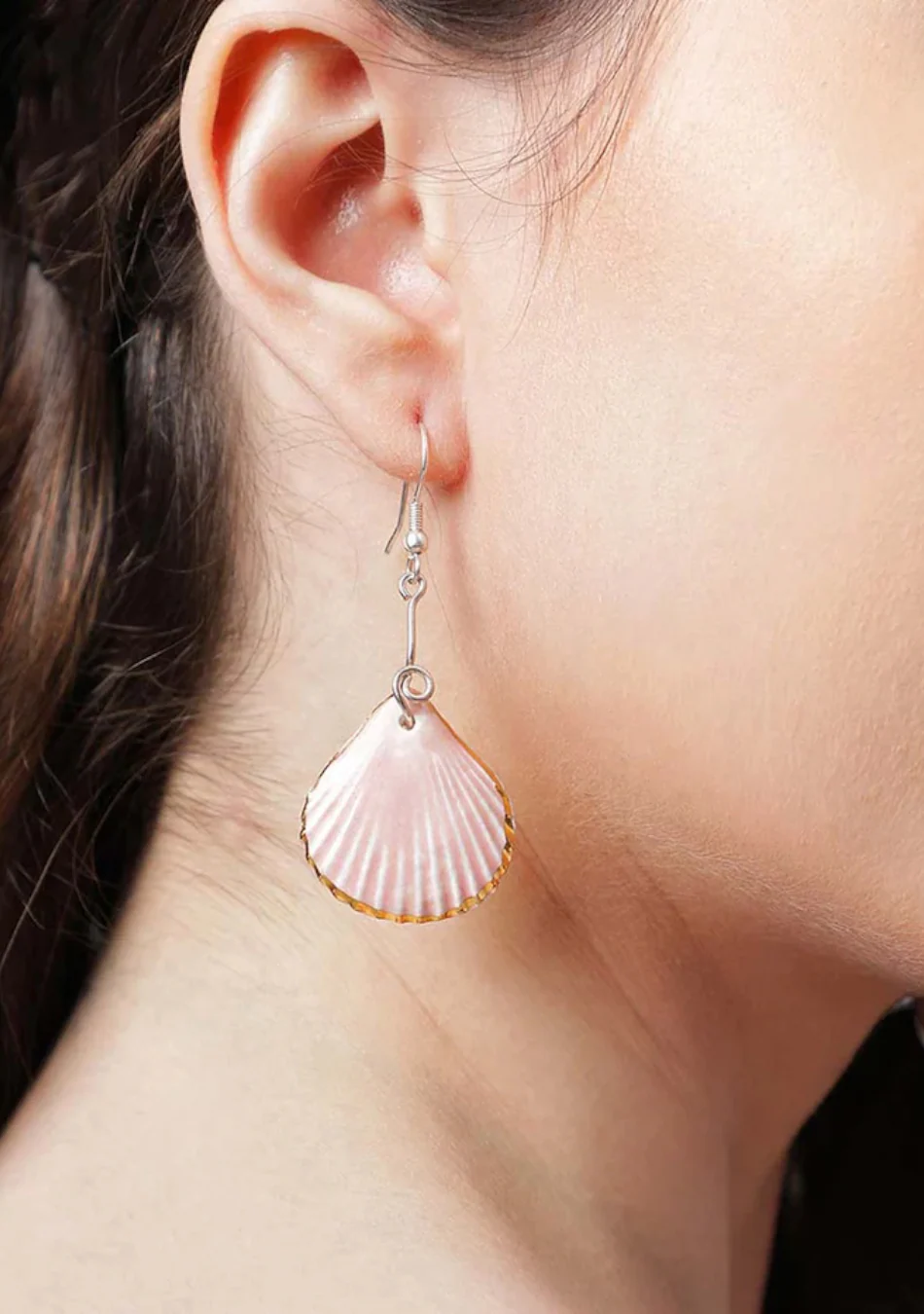 Pink Shell Elegance Earrings - Image 2