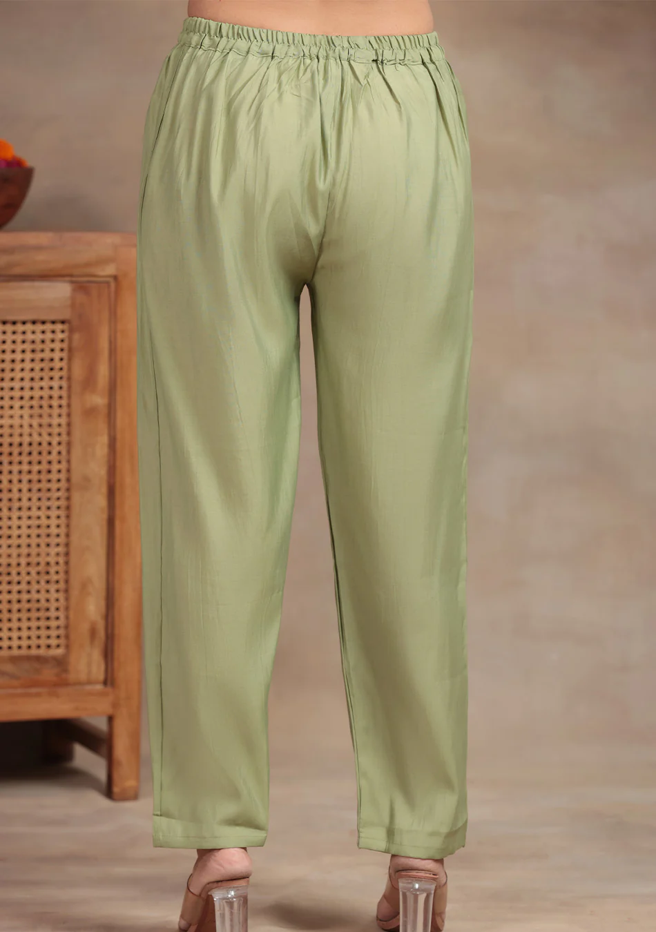Pista Green Embroidered suit set - Image 8