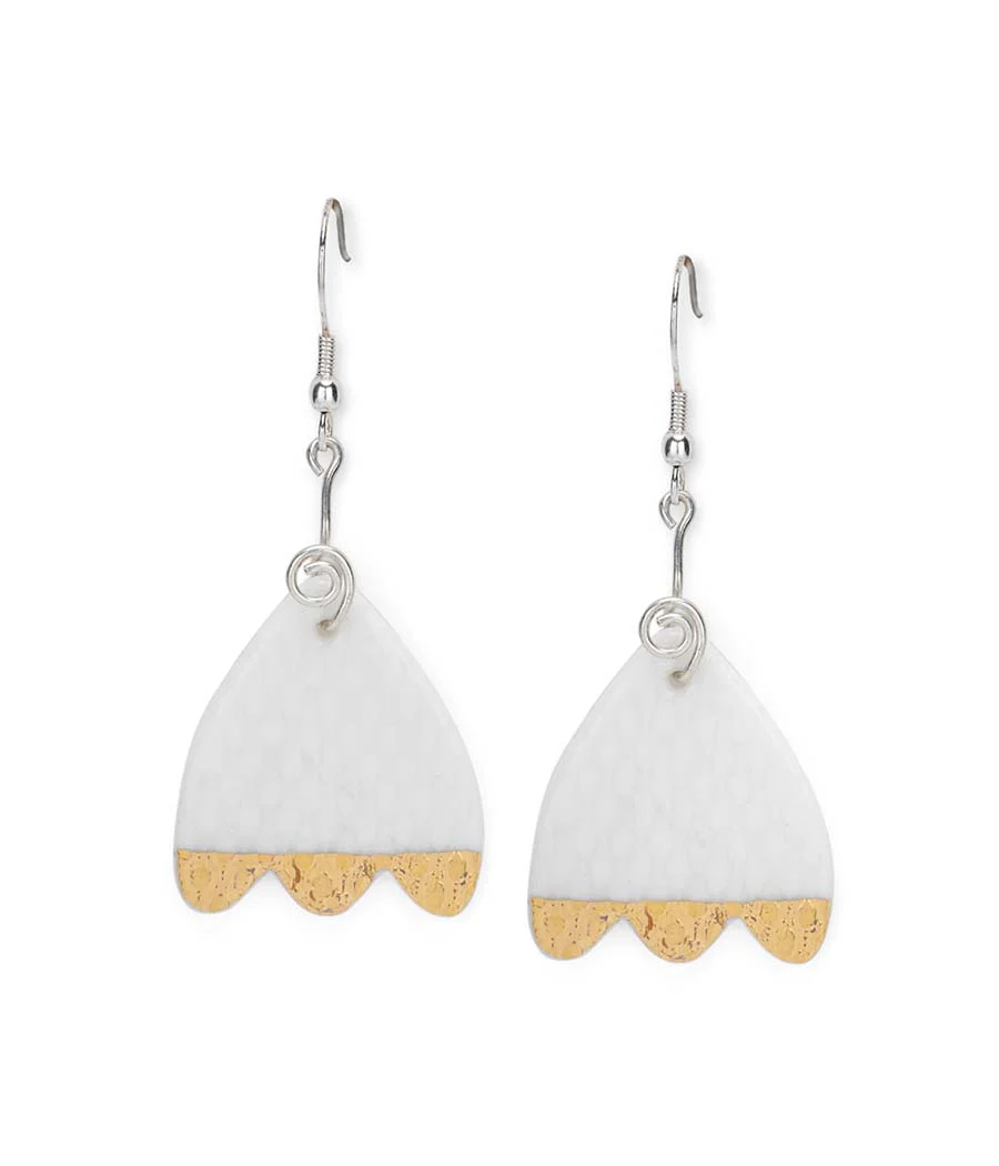 Pure Elegance White Earring and Pendant Set - Image 4
