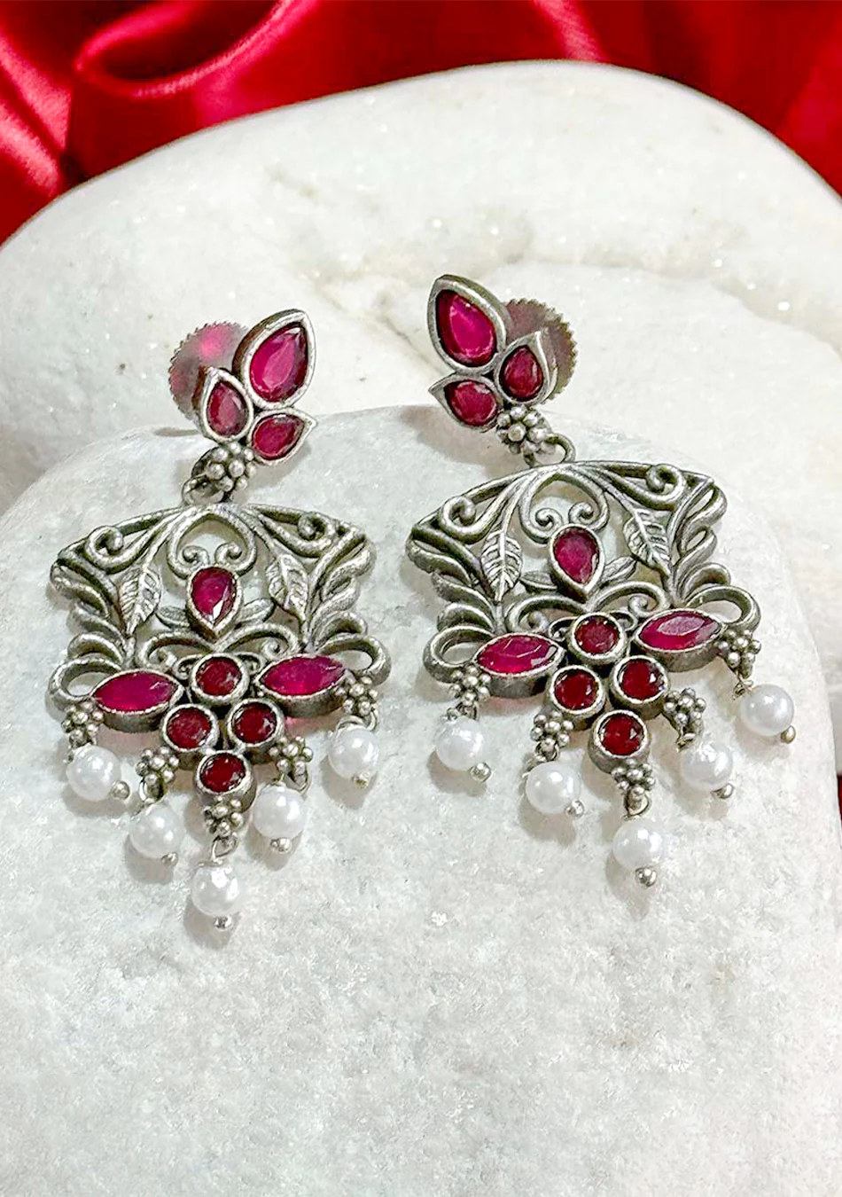 RED PEARL ELEGANCE - Image 3