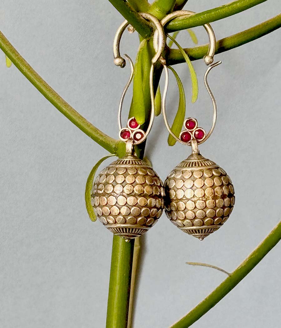 Red Sphere Elegance Danglers - Image 6