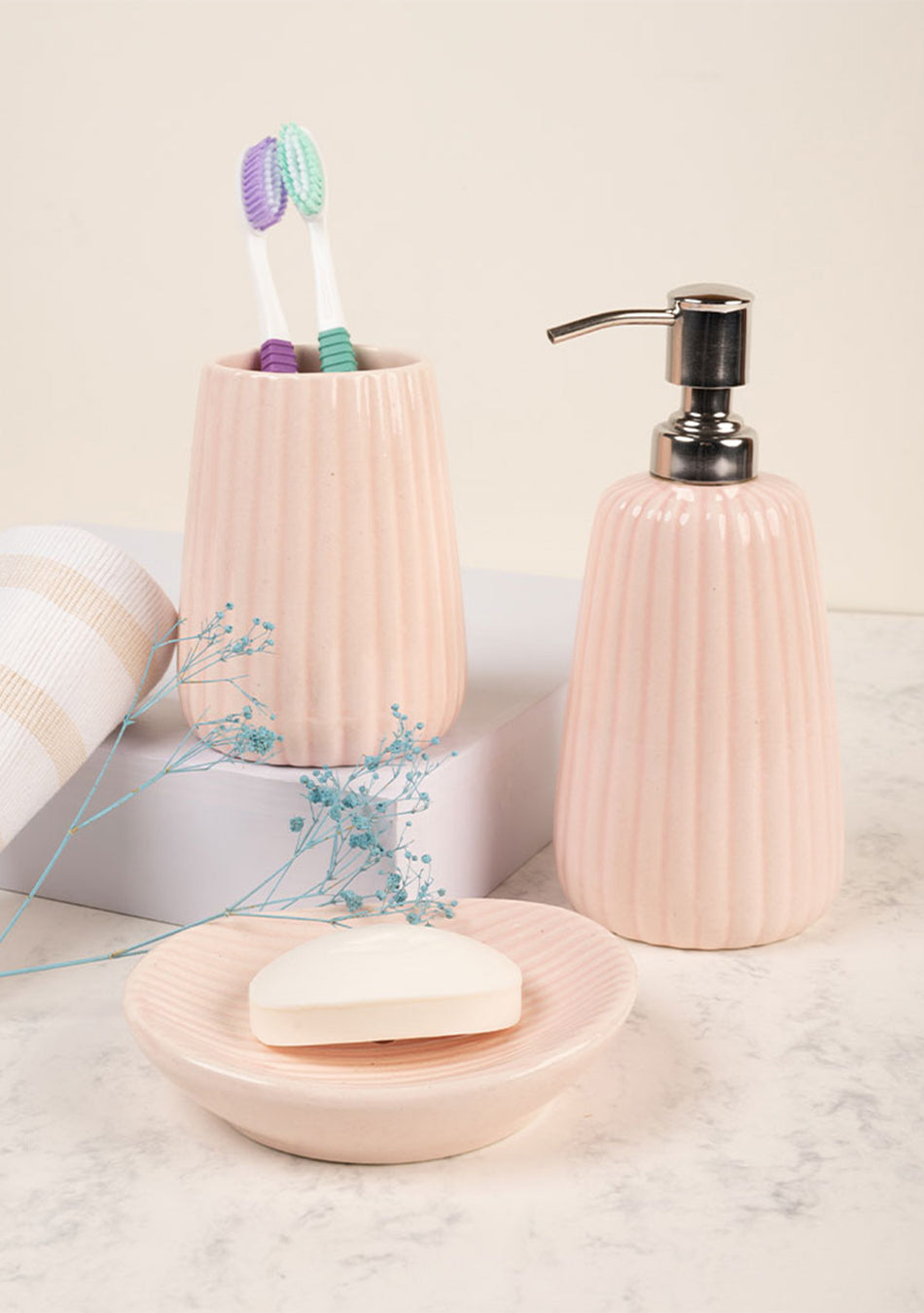 Rose Bathroom Set - Image 15