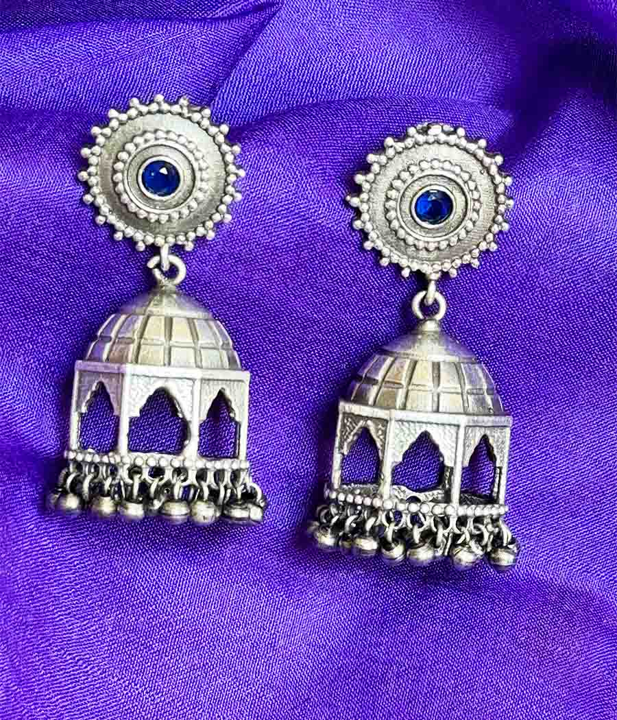 Royal Vista Dangler - Image 4