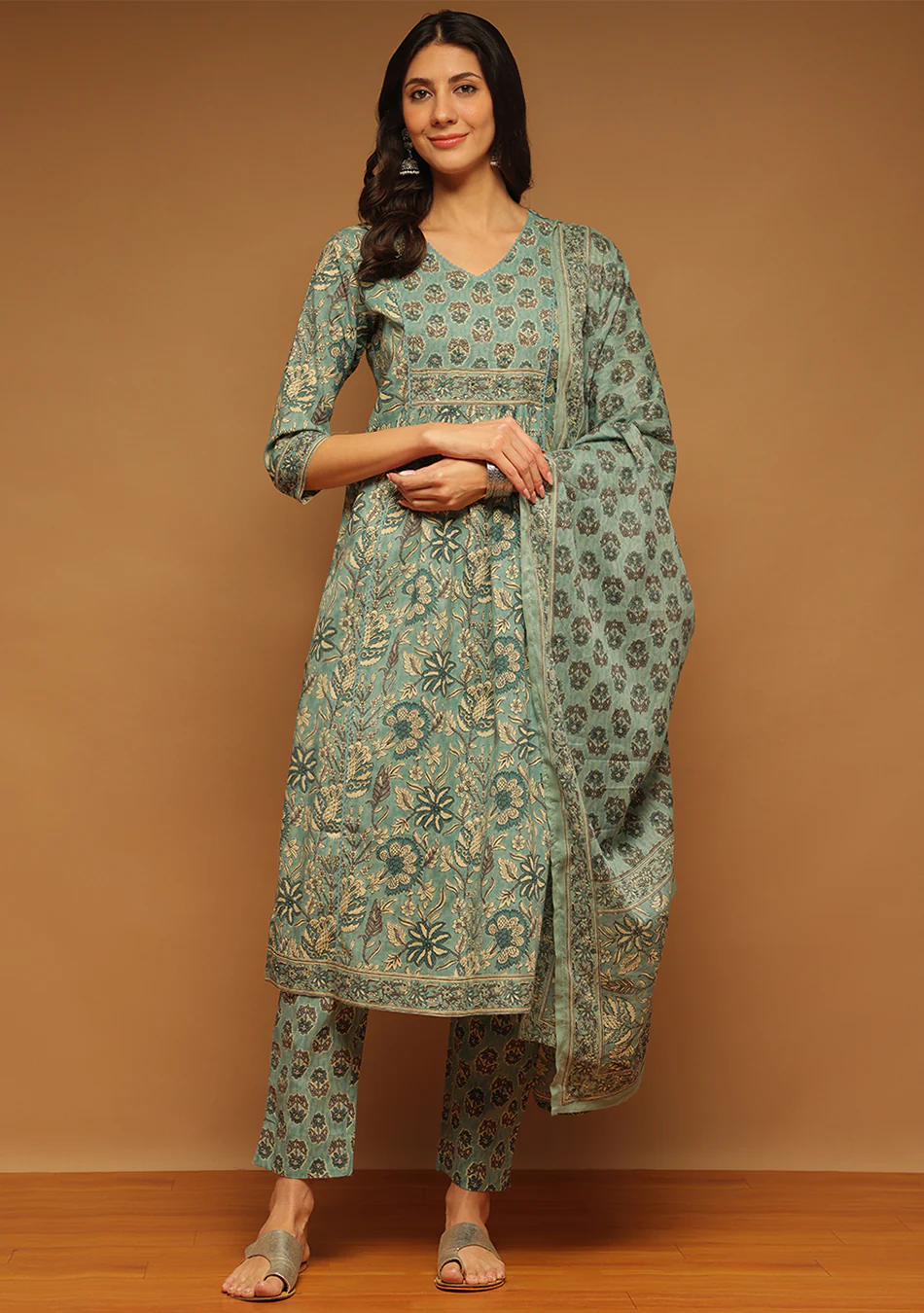 Sage Bloom Printed Suit Set - Image 10