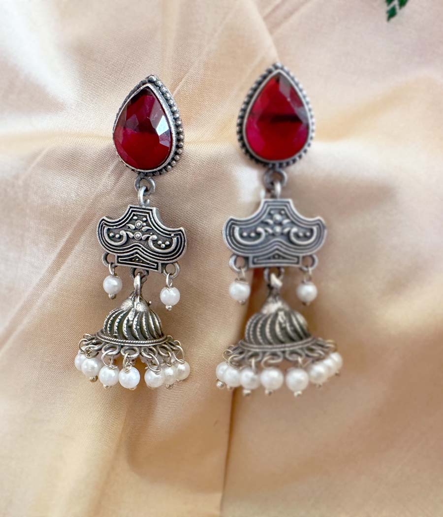 Scarlet Gem Pearl Cascade Danglers - Image 3