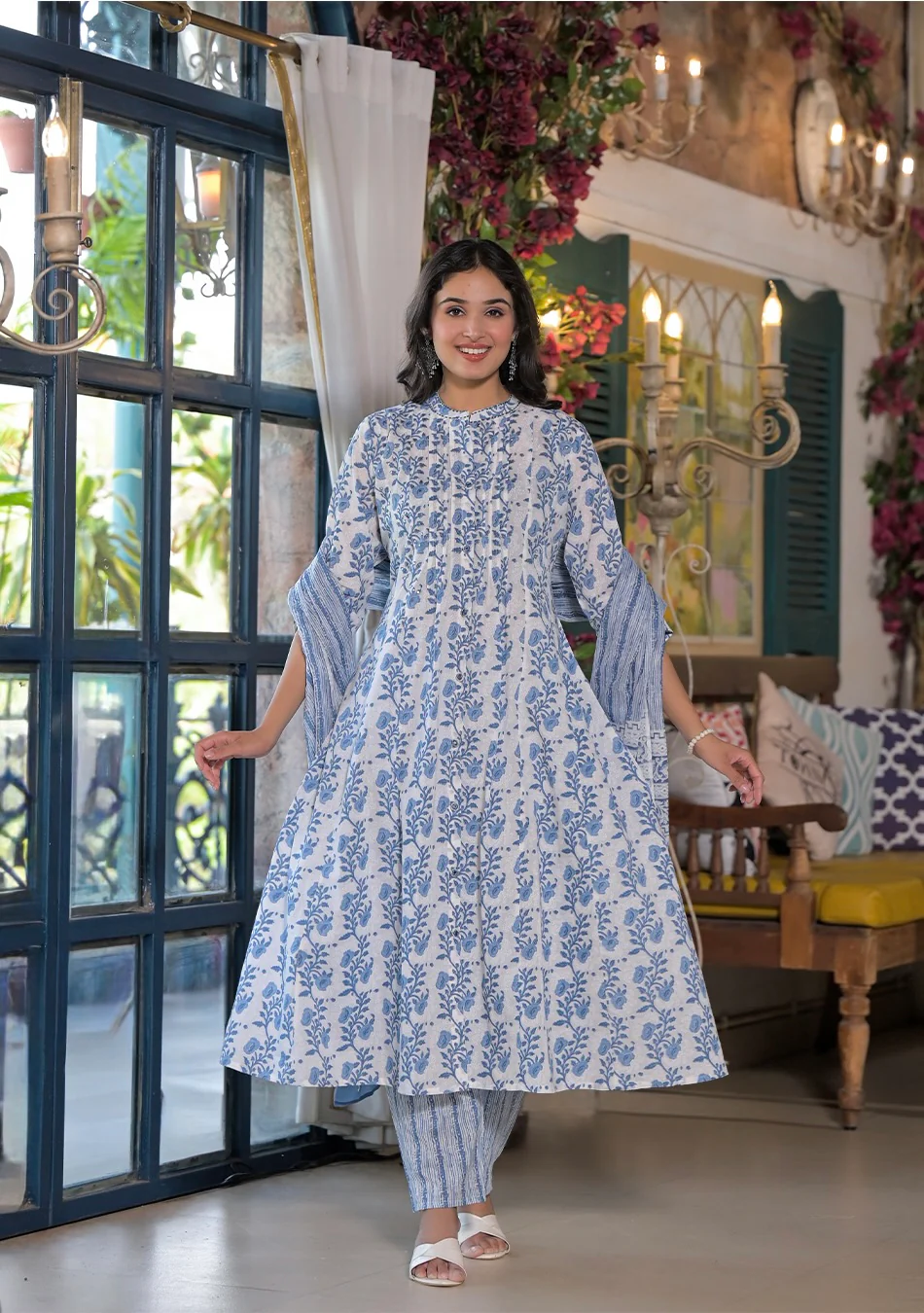 Aravalii Sky Veil Heritage Kurta Set - Image 3