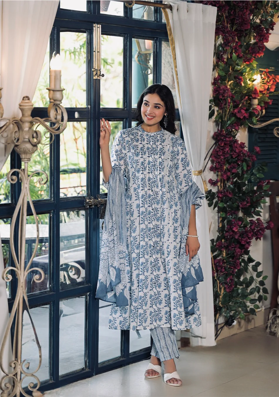 Aravalii Sky Veil Heritage Kurta Set - Image 4