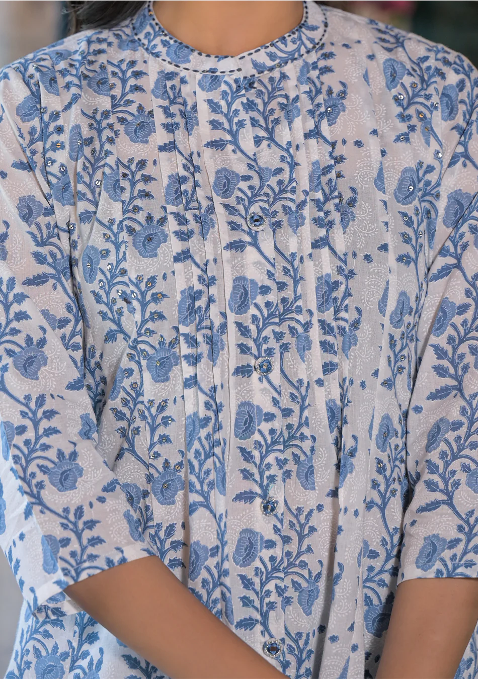 Aravalii Sky Veil Heritage Kurta Set - Image 8