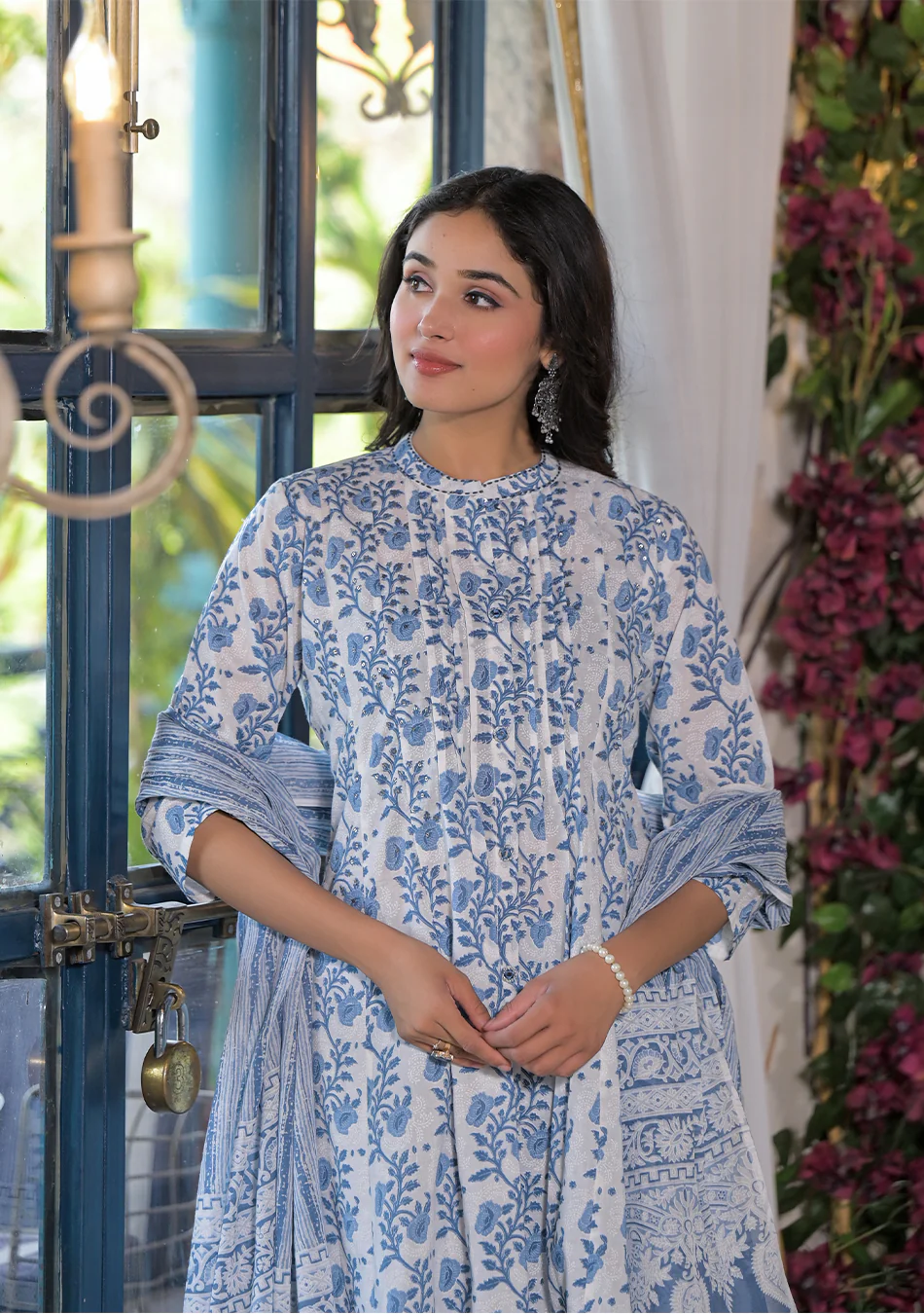 Aravalii Sky Veil Heritage Kurta Set - Image 9