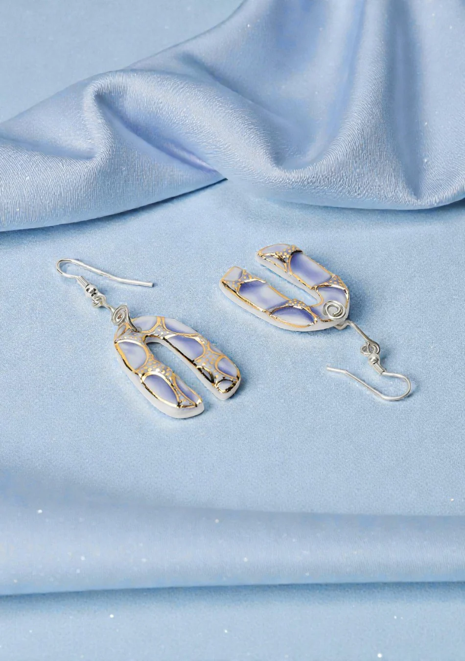Skyline Curve Earrings Pendant Set - Image 3