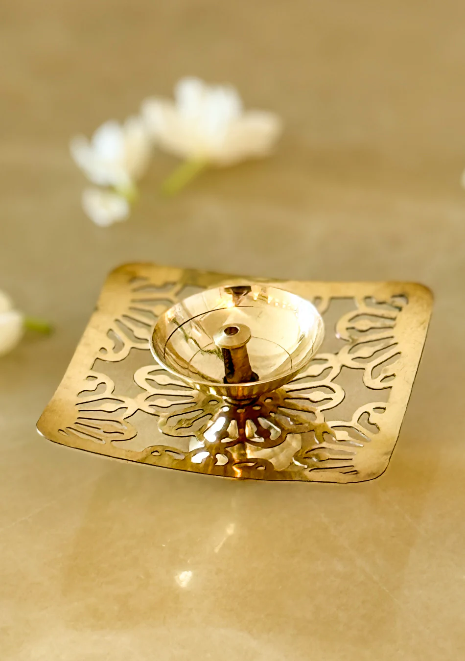 Square Shaped Brass Diya - Image 4