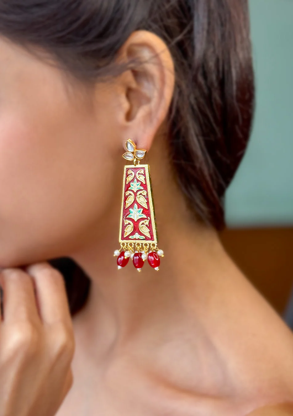 Surkh Meena Earring - Image 5