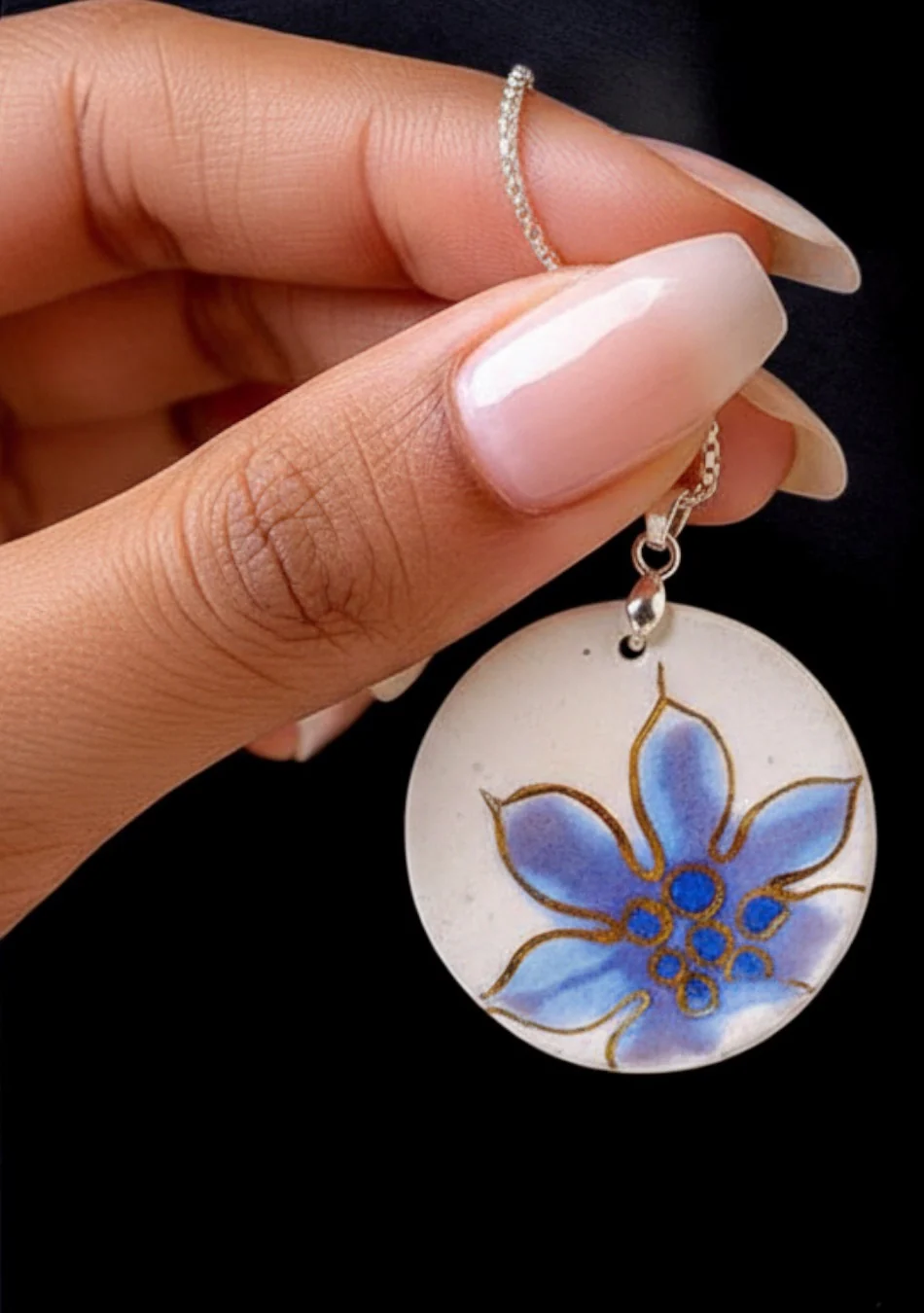 Swiss Cheese Leaf Pendant and Shell Earring Set - Image 3