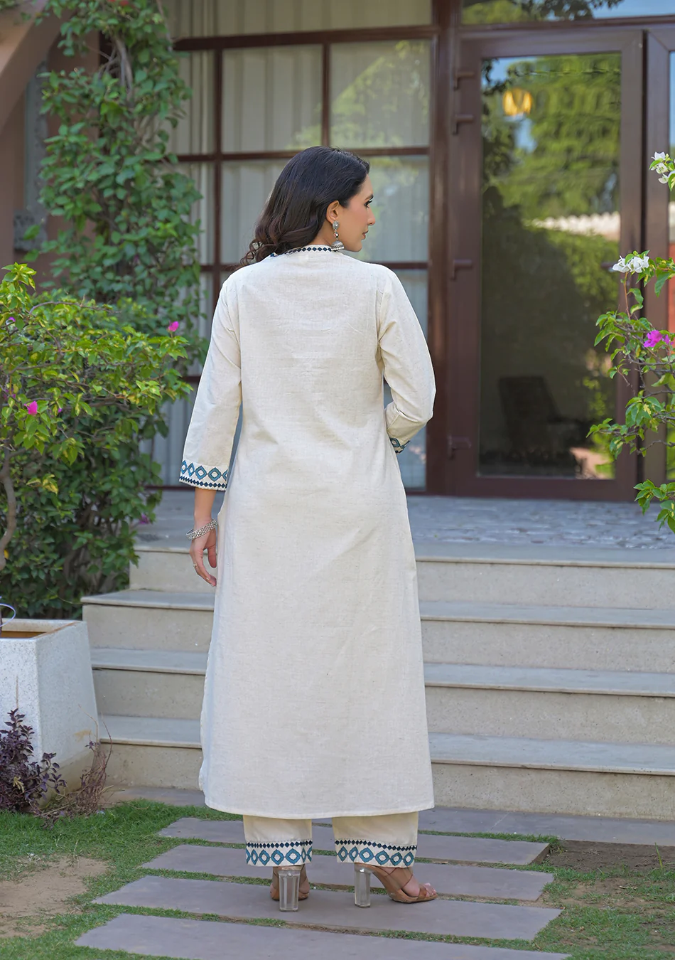 Aravalii Ivory Serenity Artisan Suit Set - Image 8