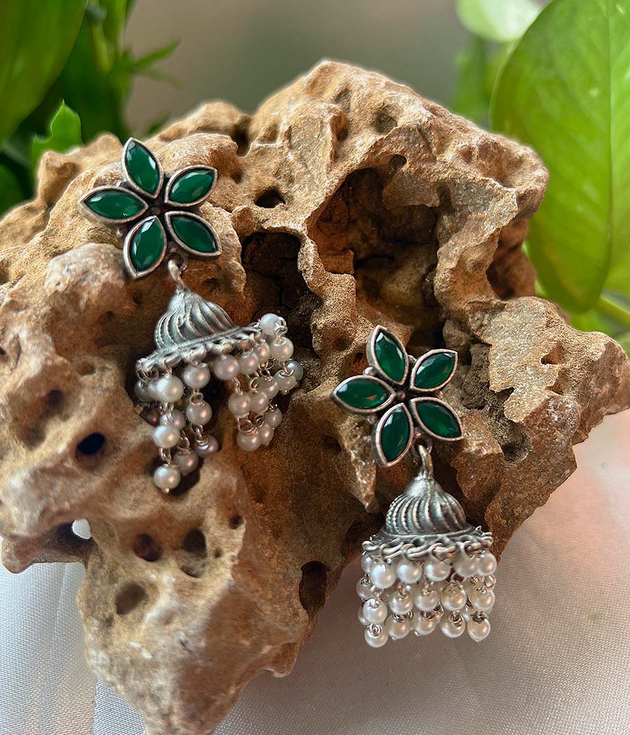 Verde Luster Pearl Jhumka - Image 5