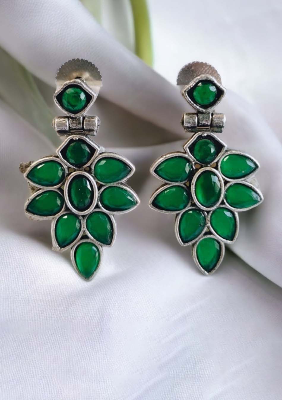 Verde Radiance Studs - Image 4