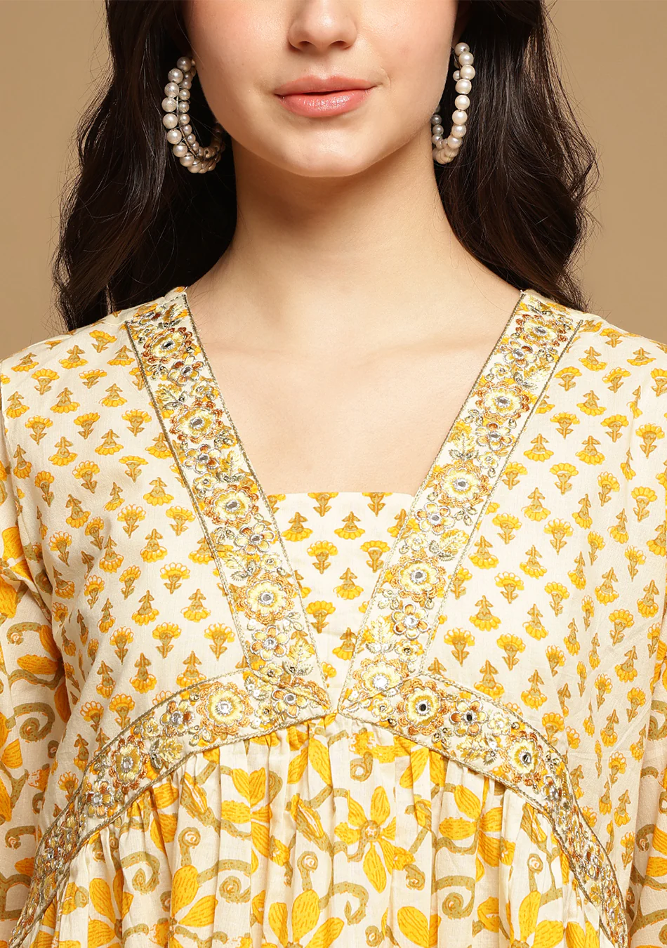 White And Yellow Floral Anarkali Kurta Pant Set With Dupatta - Image 5
