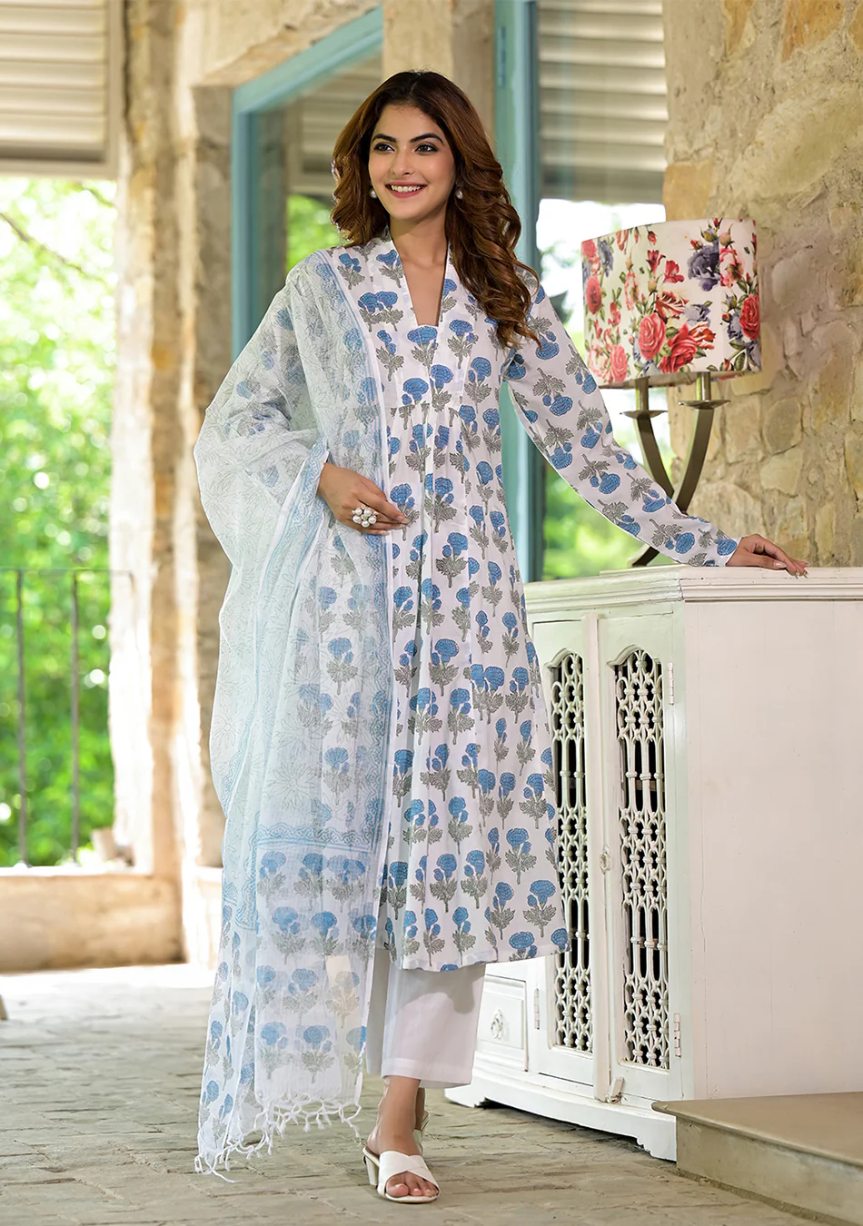 White & Blue Floral HandBlock Cotton Anarkali Cotton Kurta Set - Image 3