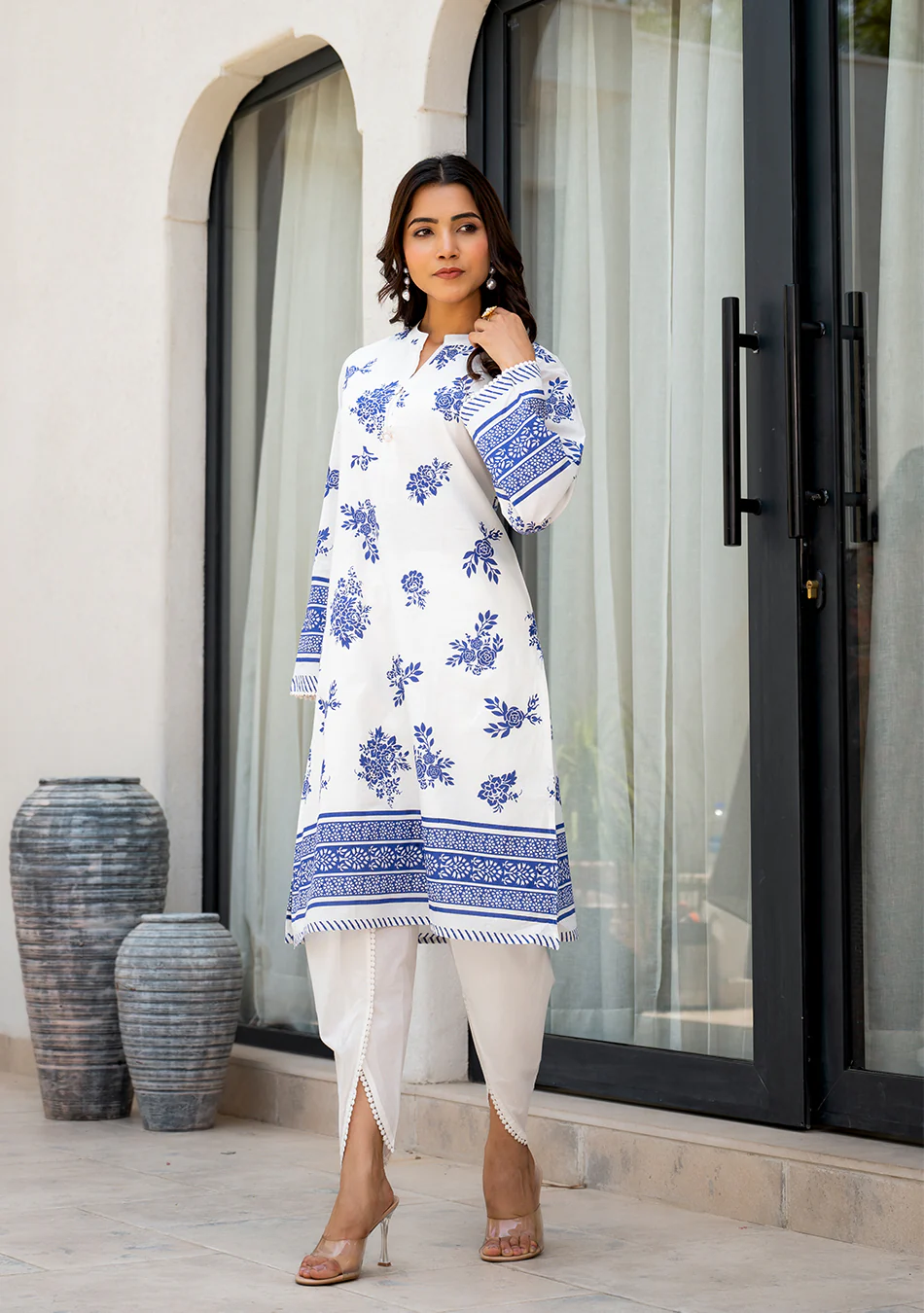 White Floral Printed Straight Kurta With Tulip Pant - Image 4
